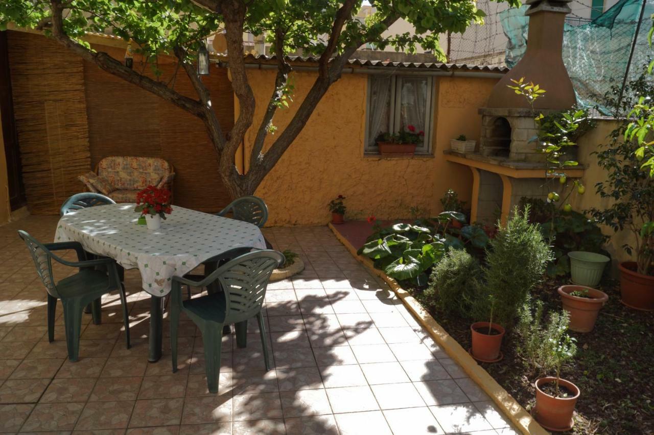 Bed And Breakfast Hibiscus Alghero Exterior foto